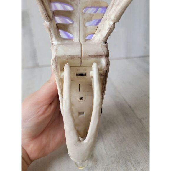 Anglerfish light up scary deep sea Halloween fish prop decor unique - Picture 7 of 12